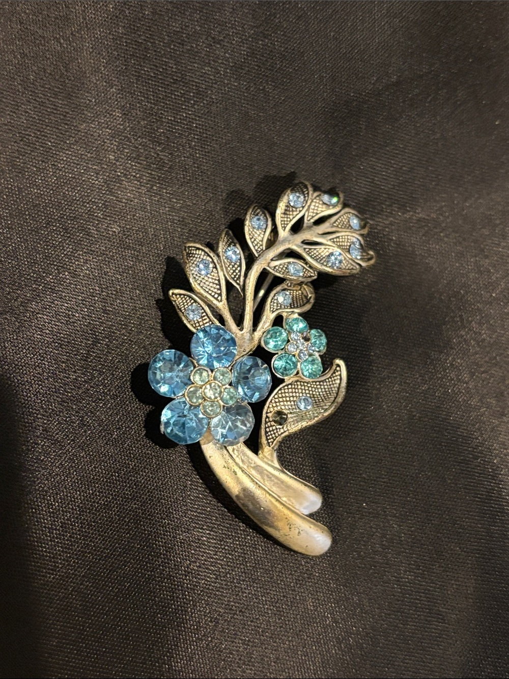 Blue Crystal Floral Leaf Brooch - Elegant Women’s Jewelry